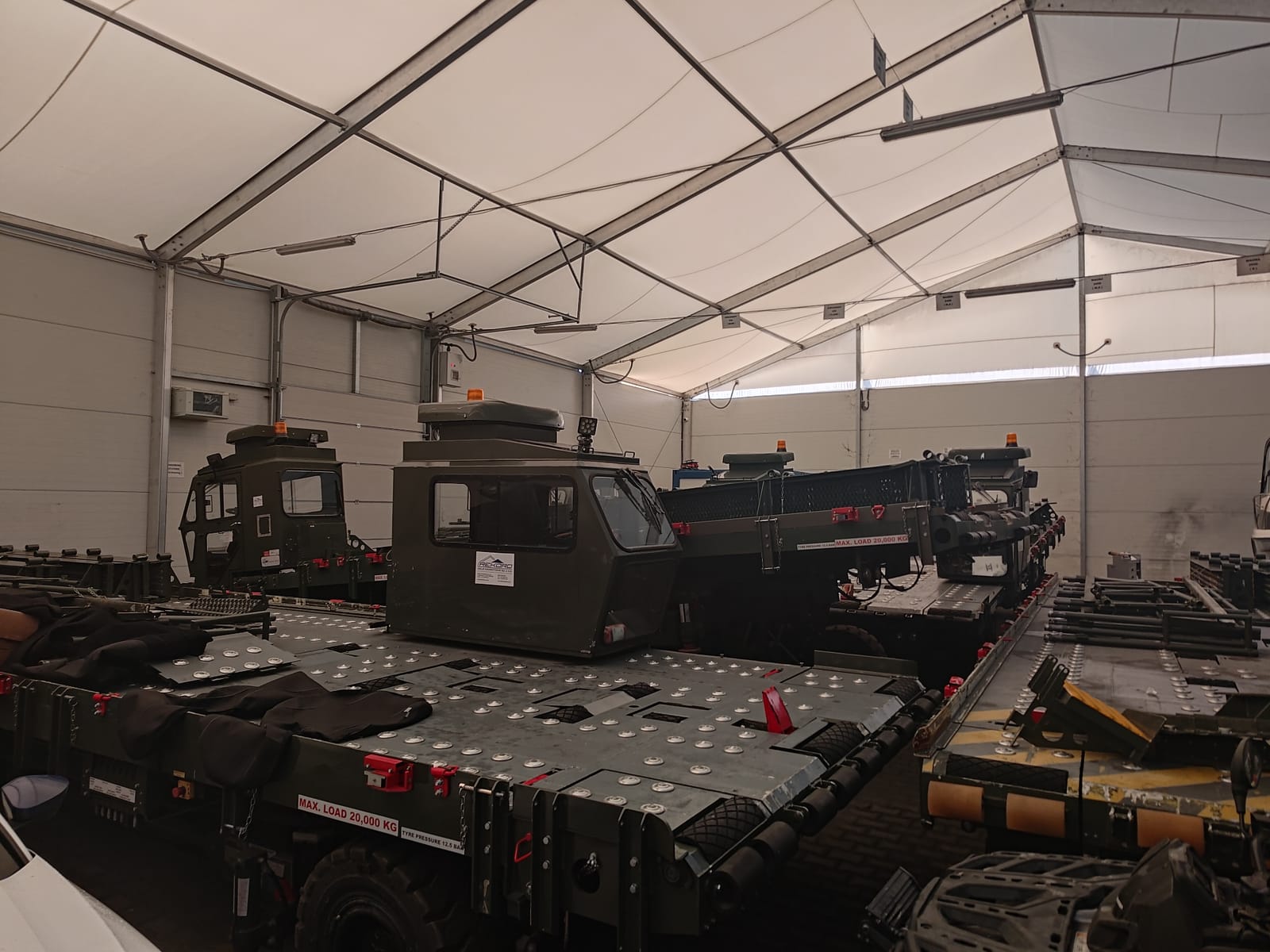 ATLAS 2000 platform loader