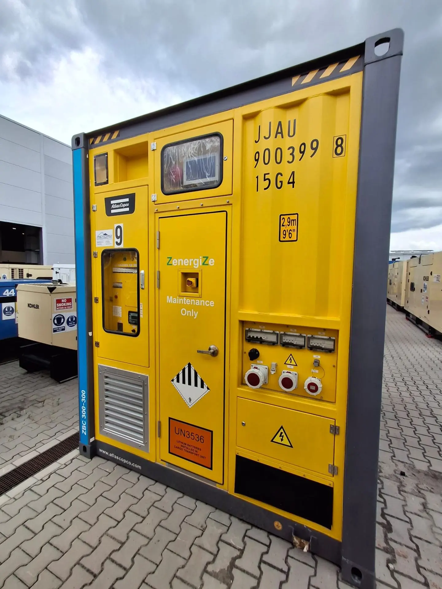 Magazyn energii BESS - widok z przodu